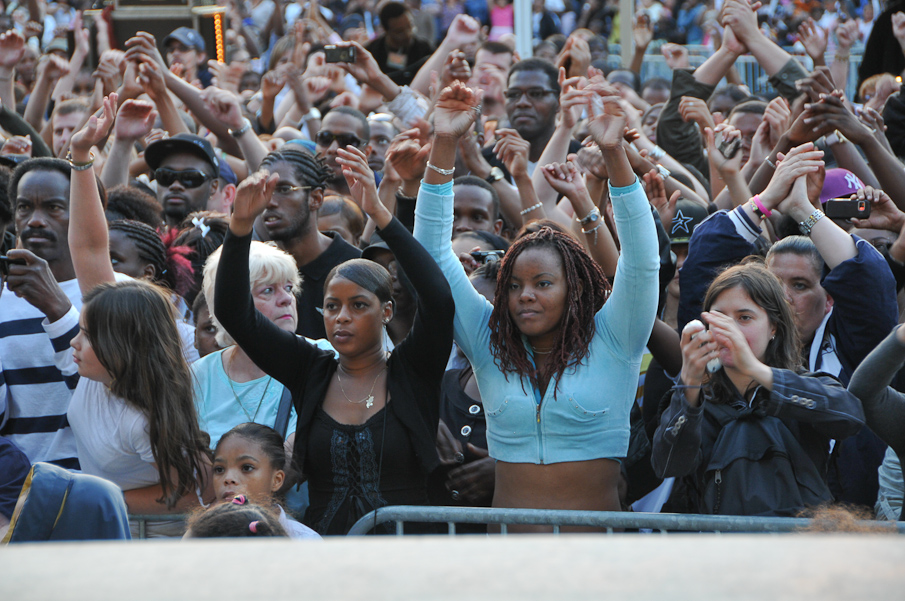 Fete de la Musique Evry 2009 - La Foule 087.jpg